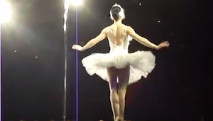 Widzisz baletnicę stojącą na scenie? Zobacz jak bardzo się mylisz!