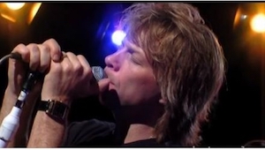 To, co zaśpiewał Bon Jovi, odebrało wszystkim mowę! Genialny cover!