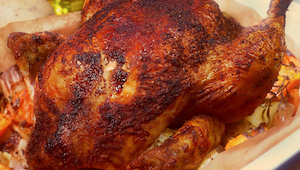 Nie kupuj kurczaka z rożna! Sprawdź, jak przygotować go szybko i łatwo w domu!